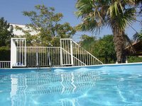 La Piscine du Gite de la Garrigue près d'Aubenas en Ardeche